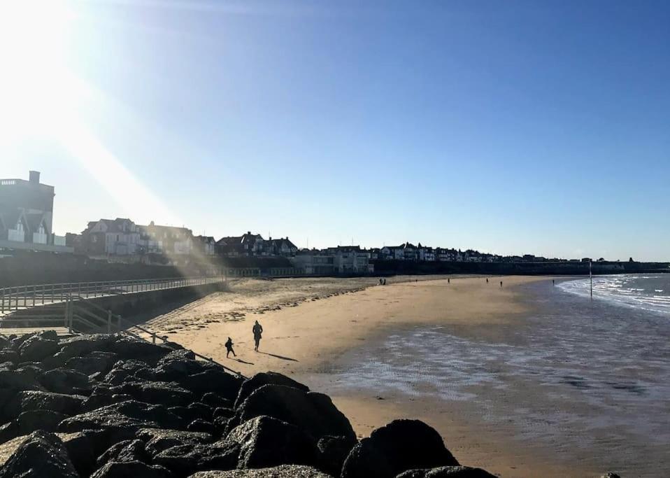 Chapel View - Huge Near The With Gated Parking Margate