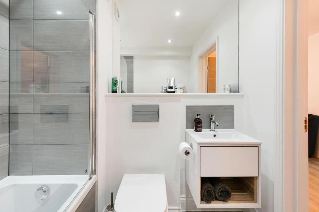 Apartment Chapel View - Huge Near The With Gated Parking