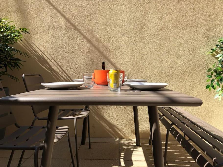 Chapel View - Huge Near The With Gated Parking Apartment Margate